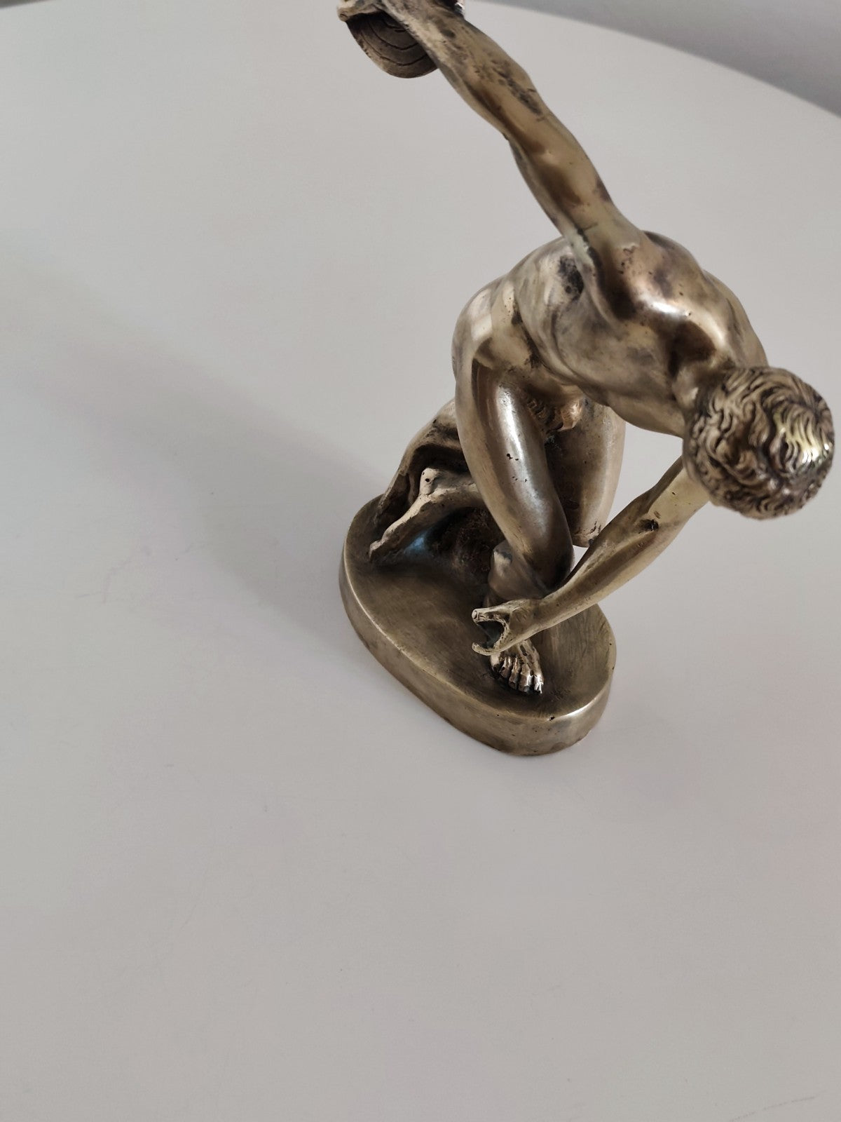 Statuetta scultura - Discobolo - Ottone dorato. Arte classica