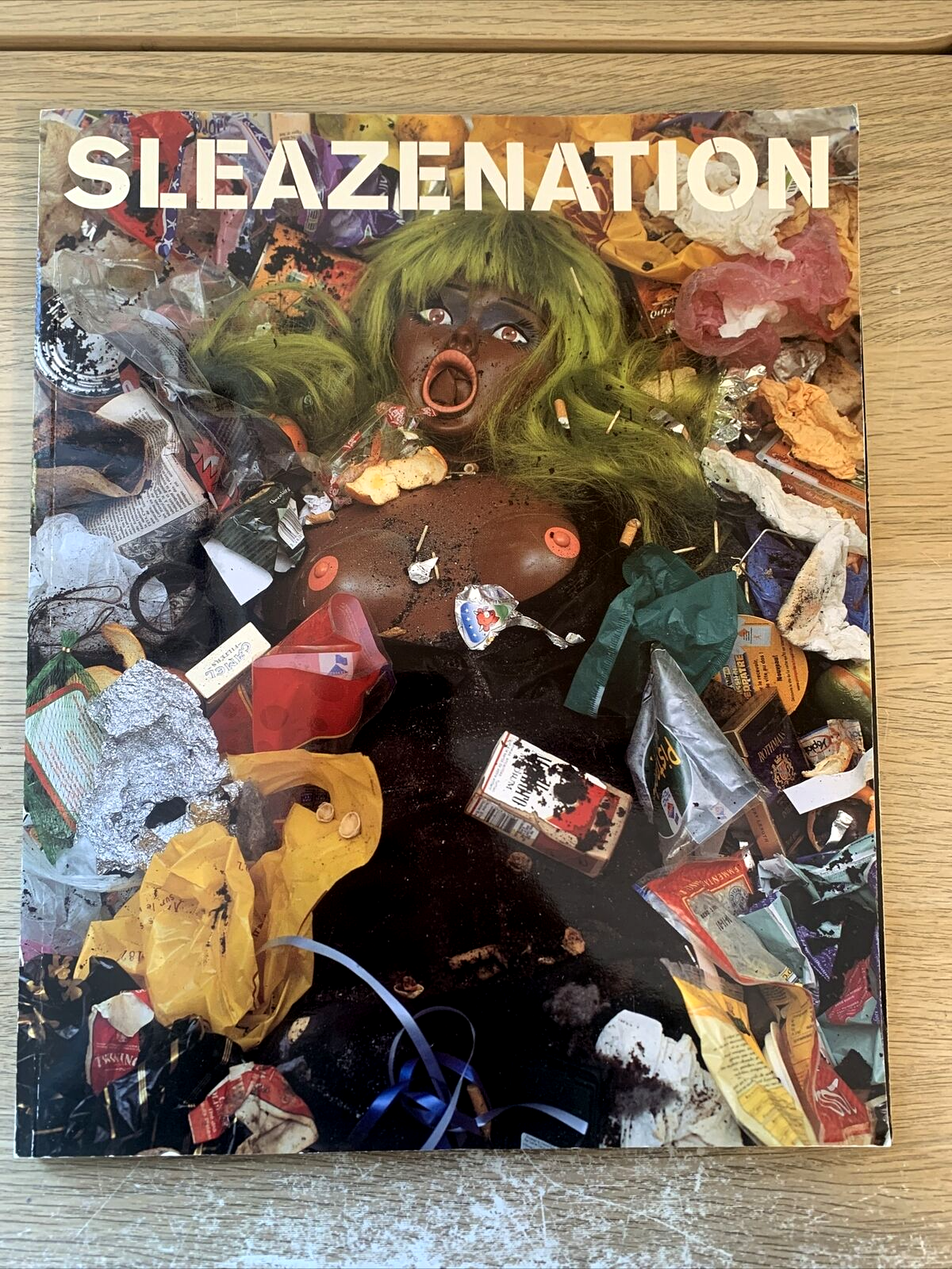 SLEAZENATION MAGAZINE 2004.