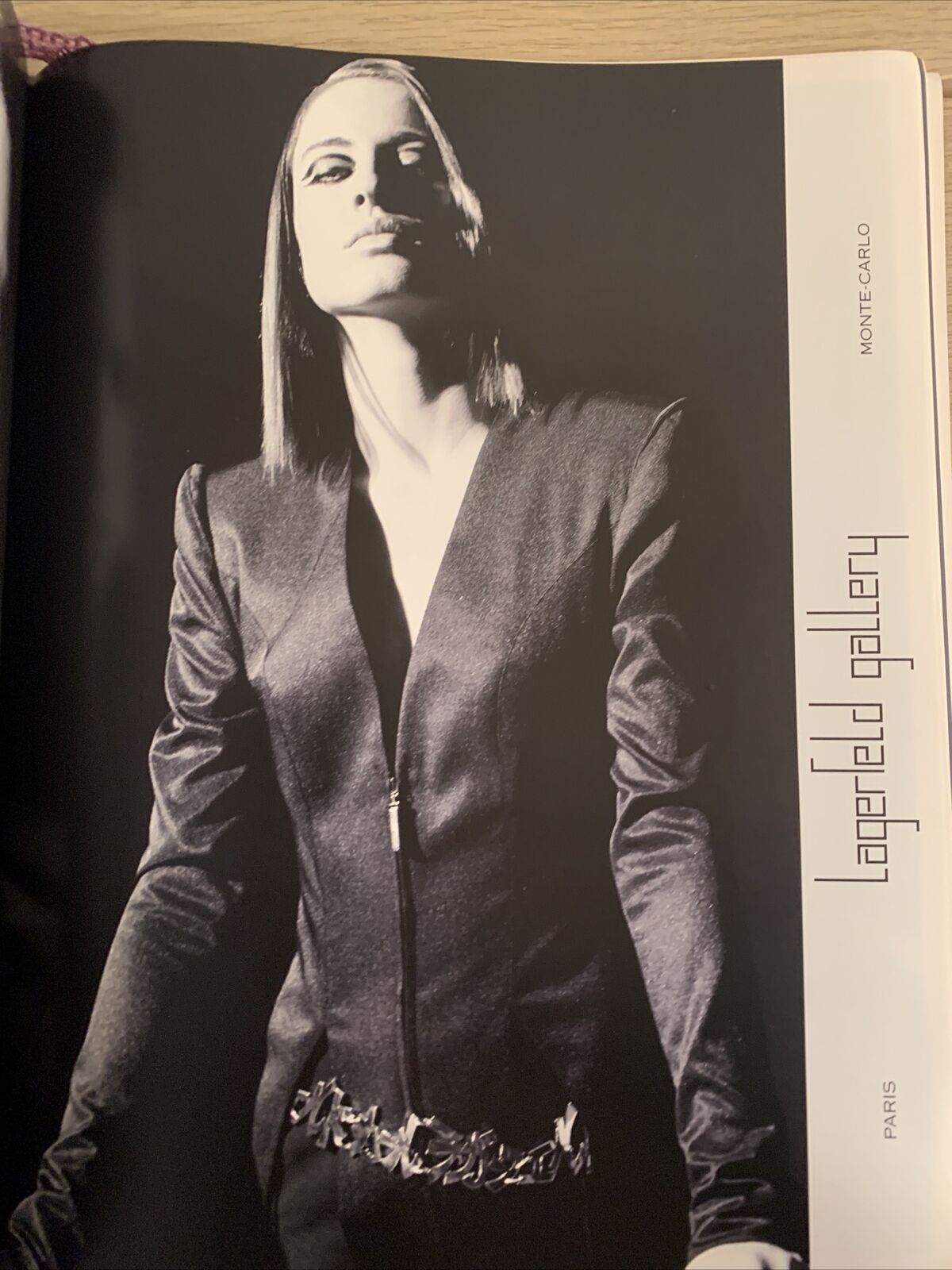 ANOTHER MAGAZINE SPRING SUMMER 2001. MODA MILANO