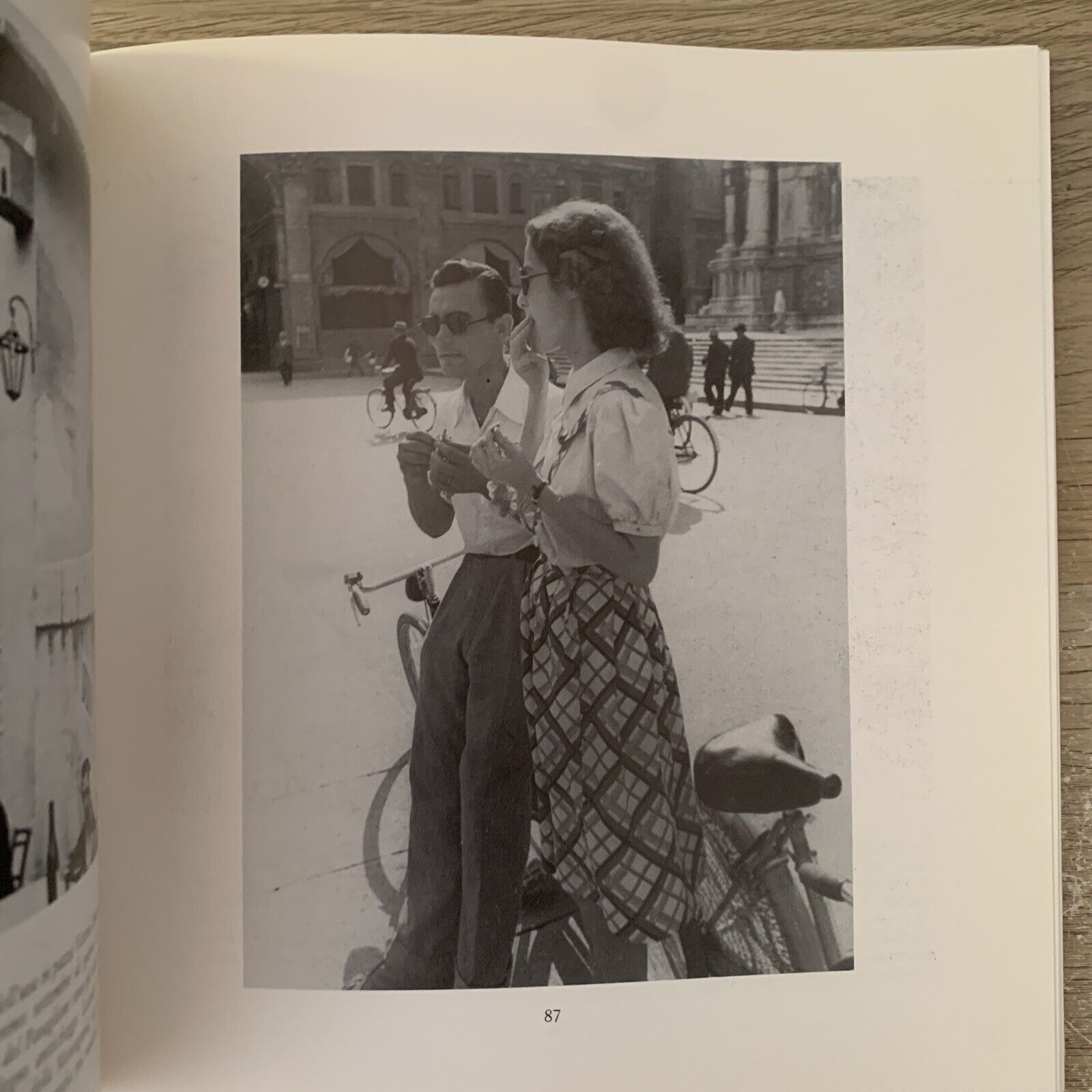 Bologna anni trenta in 110 immagini d'epoca, Nino Comaschi, Arnaldo Forni 1984