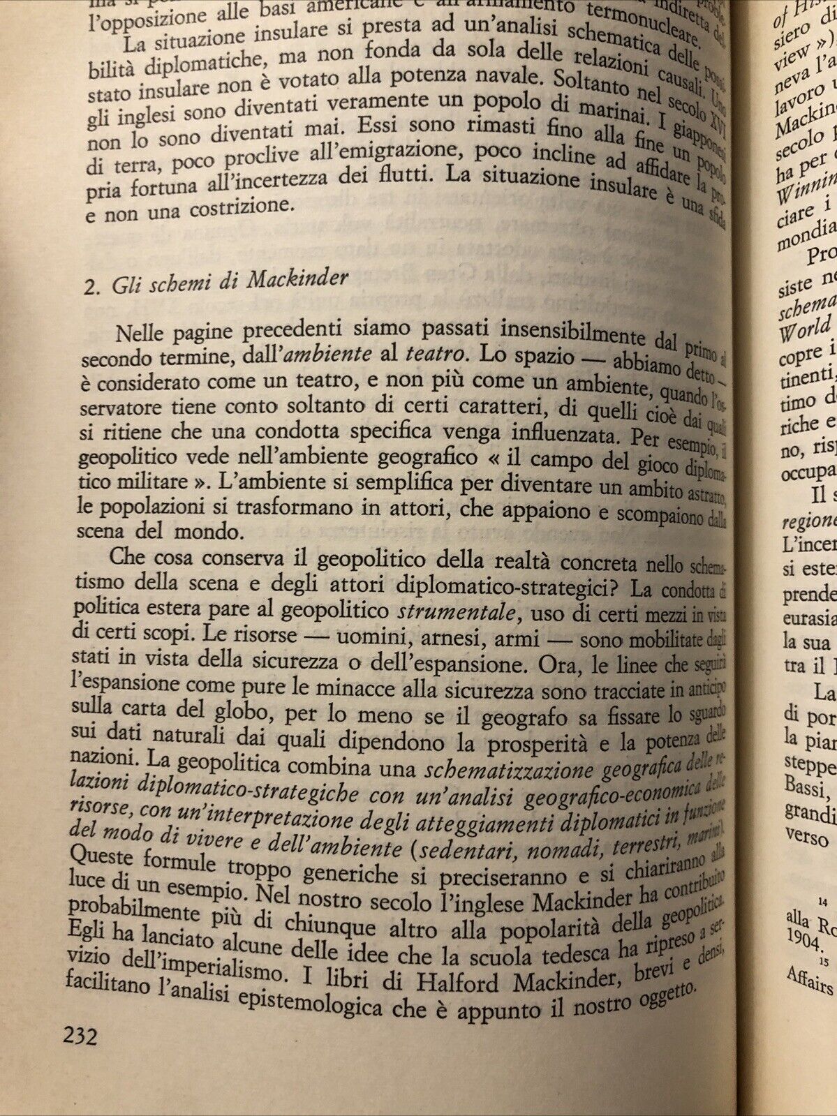 Pace e guerra tra le nazioni, Raymond Aron. edizioni di Comunità 1970