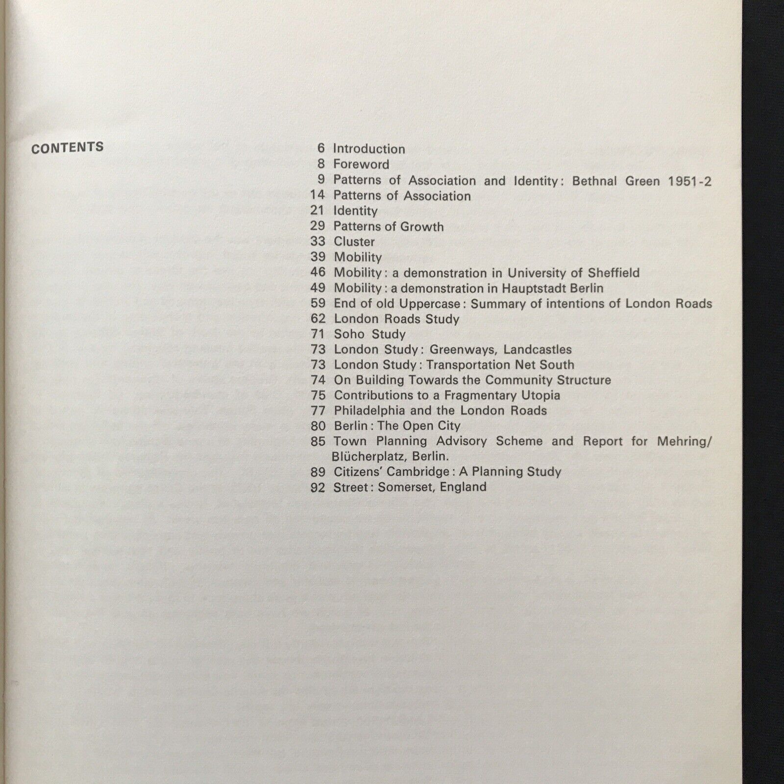 URBAN STRUCTURING, studies of Alison & Peter Smithson. Reinhold Publishing