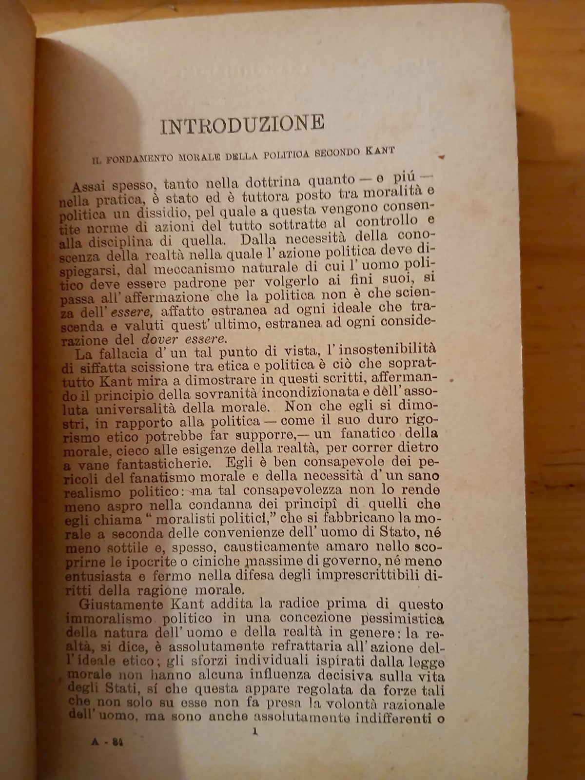 Scritti politici di Emanuele Kant, E. P. Lamanna. Dott. Gino Carabba ed. 1917