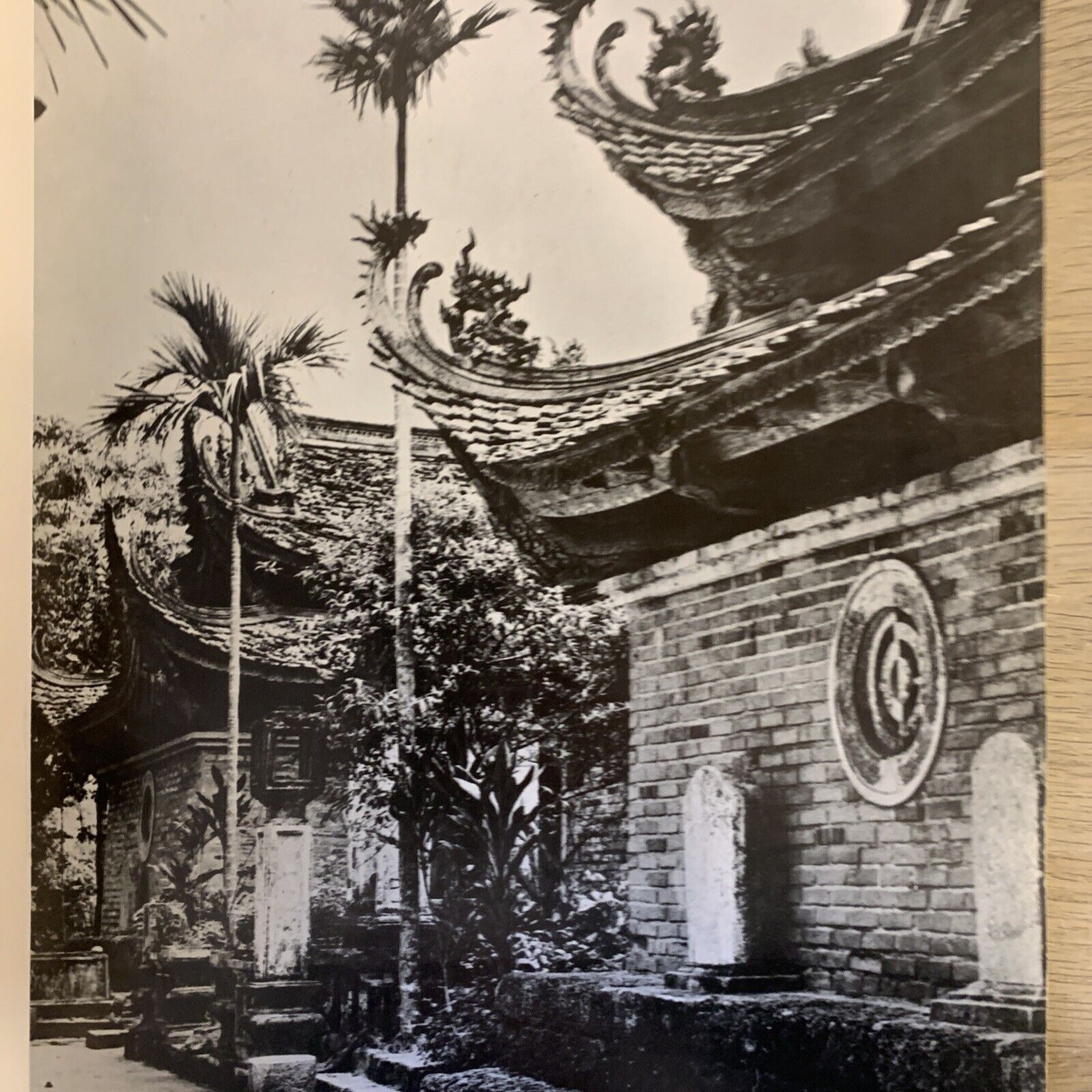VIETNAM - MOT SO DI TICH VA CANH DEP. libro fotografico del Vietnam