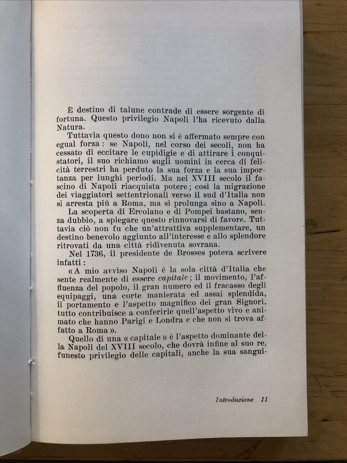 Vita Napoletana nel XVII secolo, René Bouvier, André Laffargue. Cappelli 1960