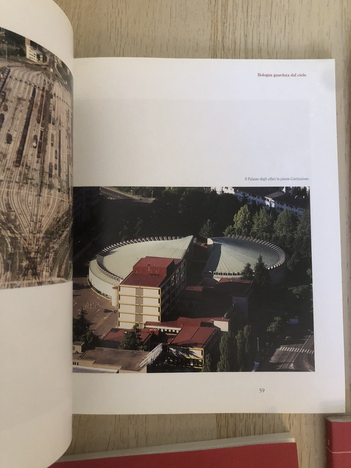 Bologna guardata dal cielo Bologna ferita Bologna in camicia nera Di ban sò Bula