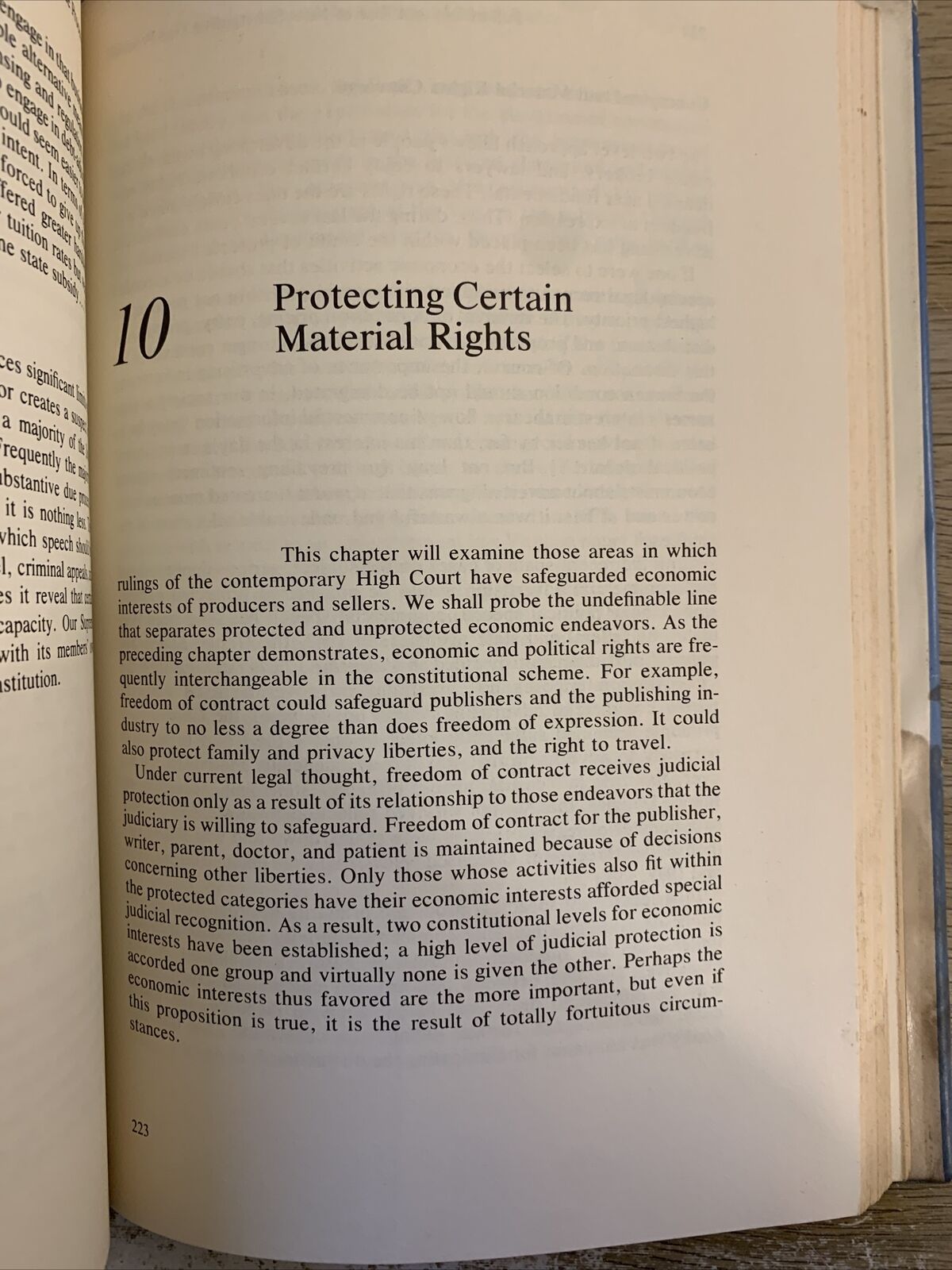 ECONOMIC LIBERTIES AND THE CONSTITUTION. BERNARD H. SIEGAN. Chicago univ. Press