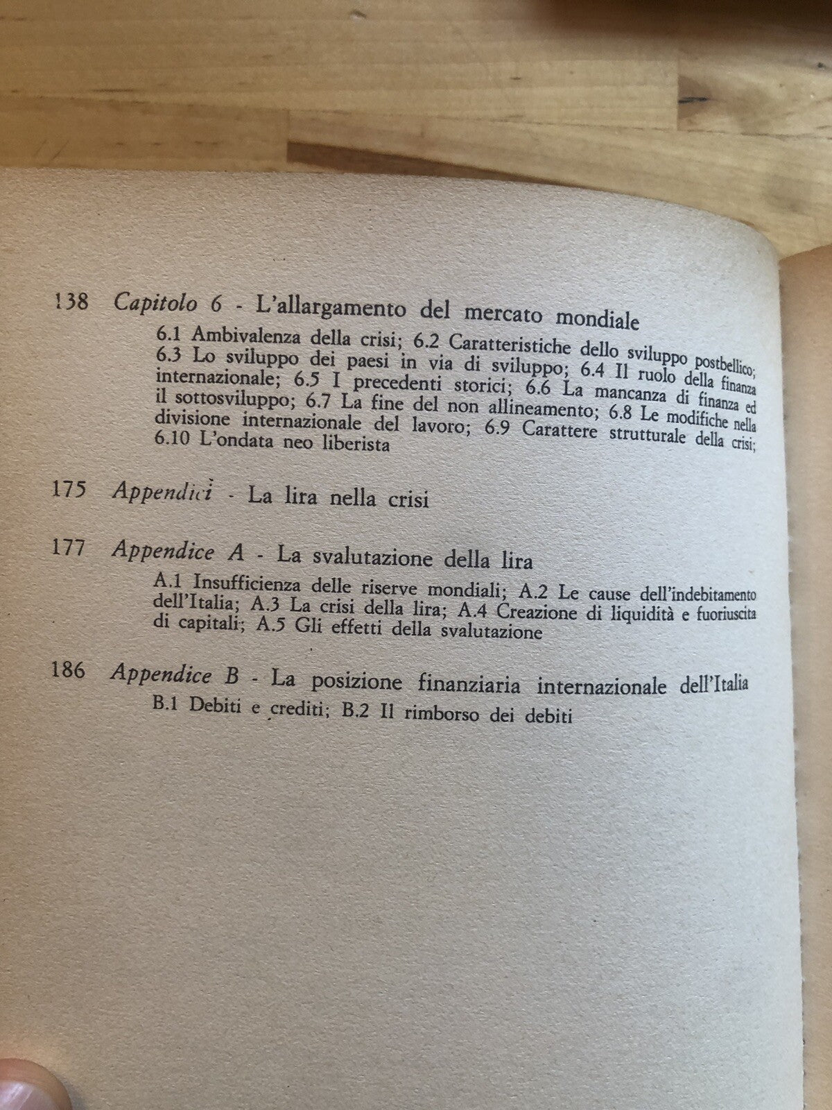Finanza e crisi internazionale, Riccardo Parboni. Economia ETAS 1980