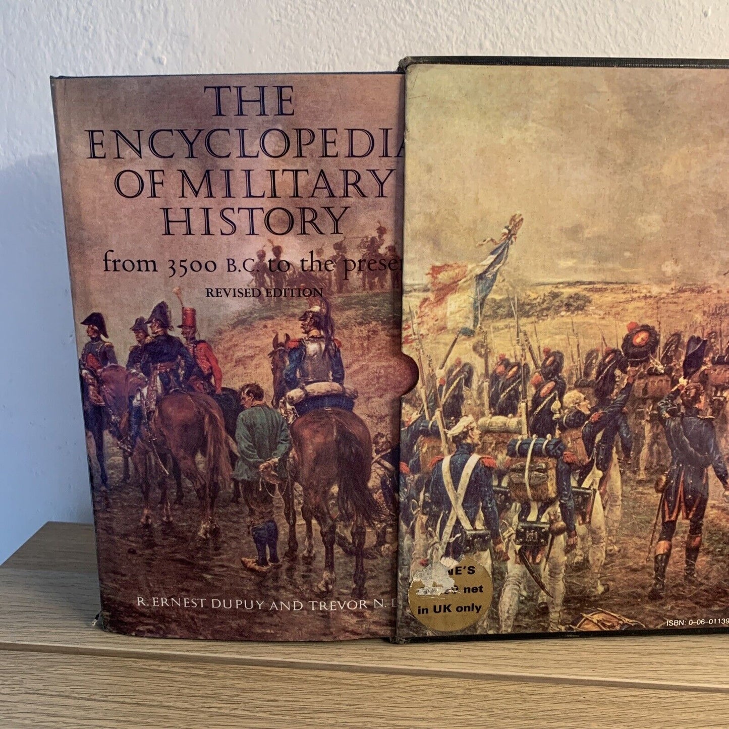 The encyclopedia of military history - Dupuy Ernest and Trevor. Jane's 1980 #