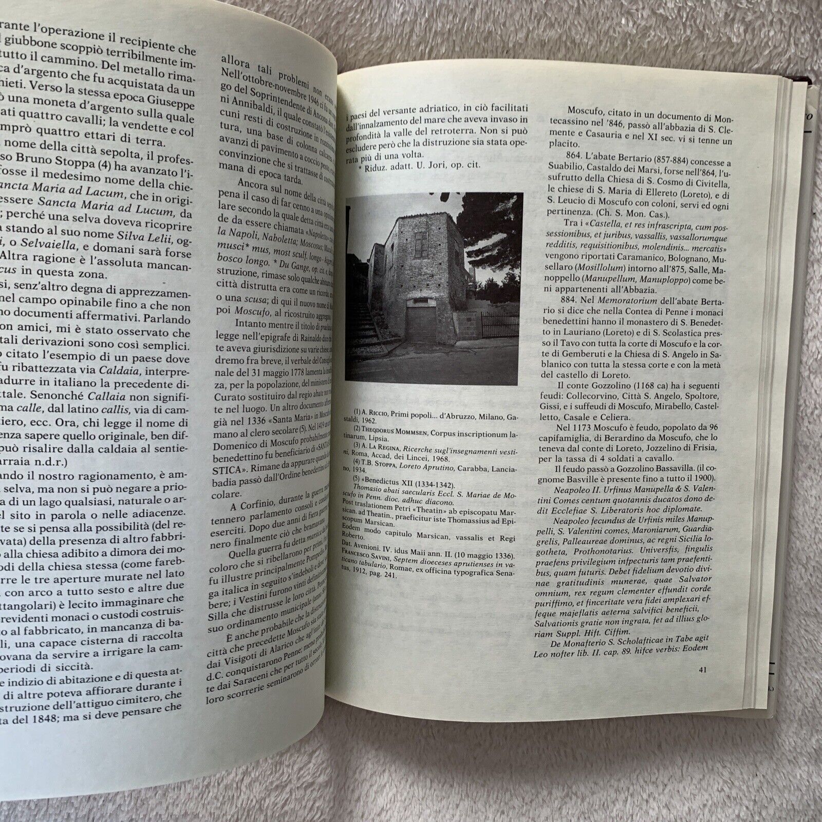 MOSCUFO borgo Carolingio. D'Incecco editore 1991