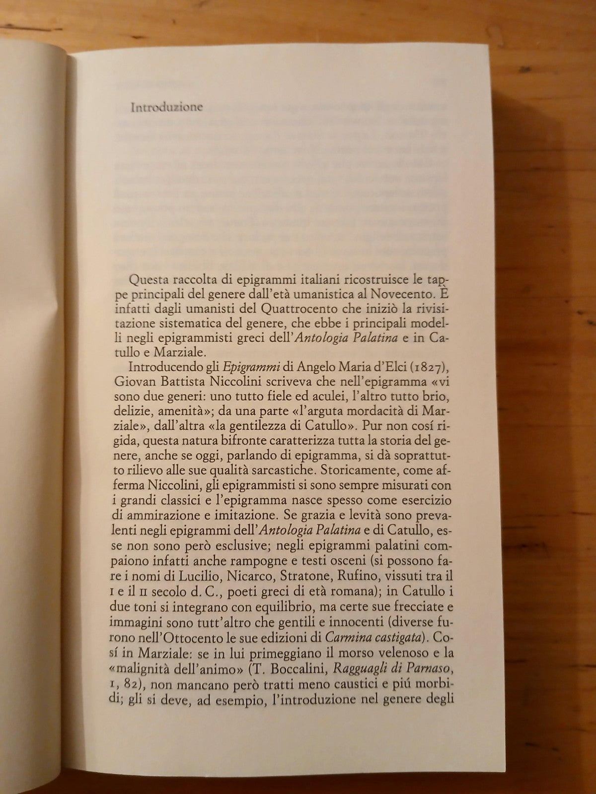 Epigrammi italiani da Macchiavelli e Ariosto . . Gino Ruozzi - Einaudi Tascabili