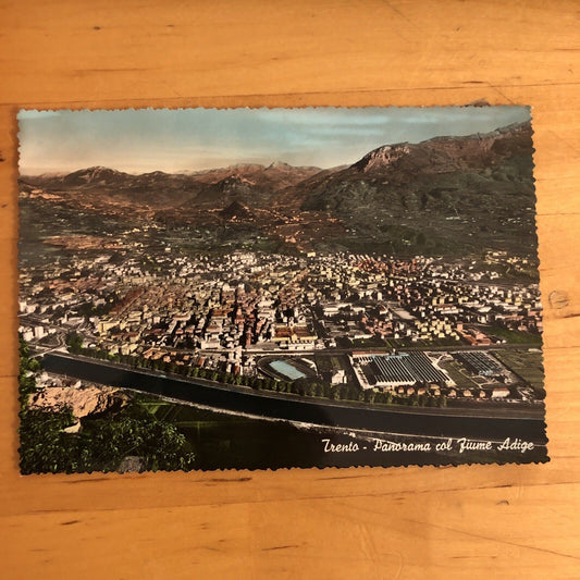 Cartolina TRENTO - PANORAMA DEL FIUME ADIGE non viaggiata