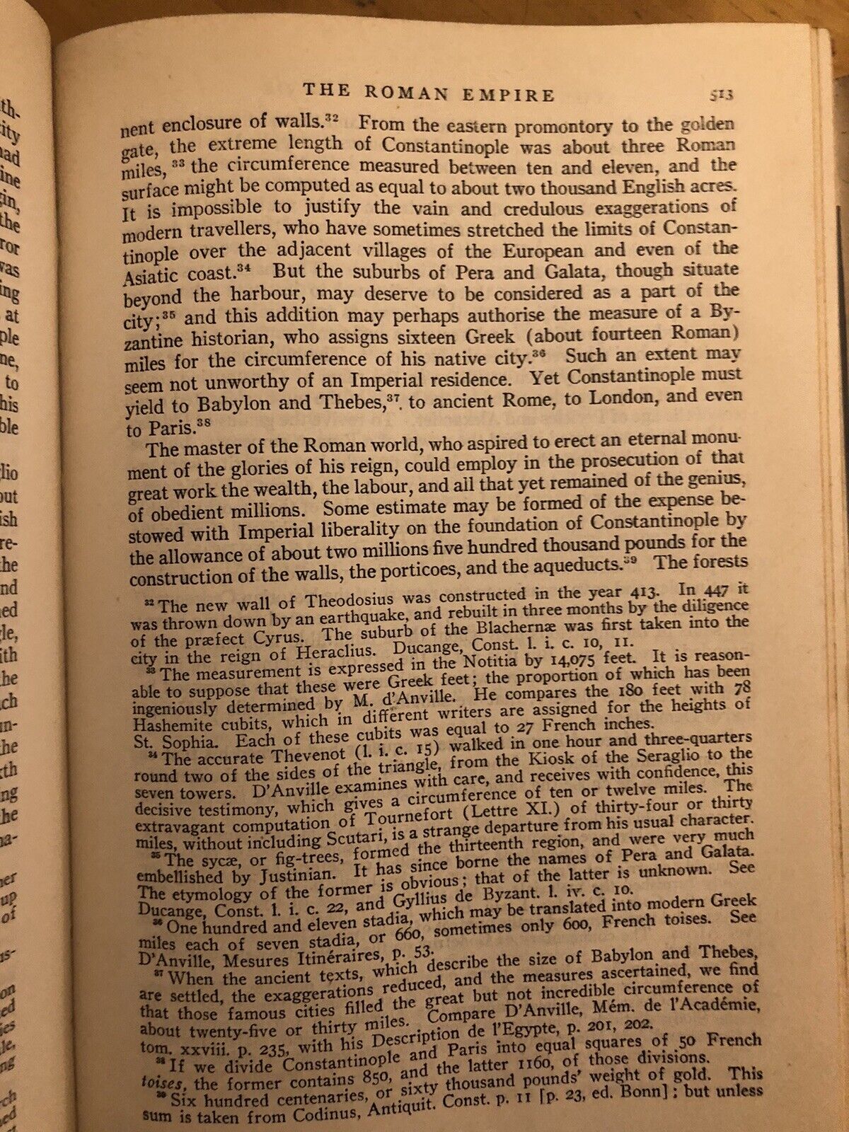 THE DECLINE AND FALL OF THE ROMAN EMPIRE - EDWARD GIBBON, THE MODERN LIBRARY