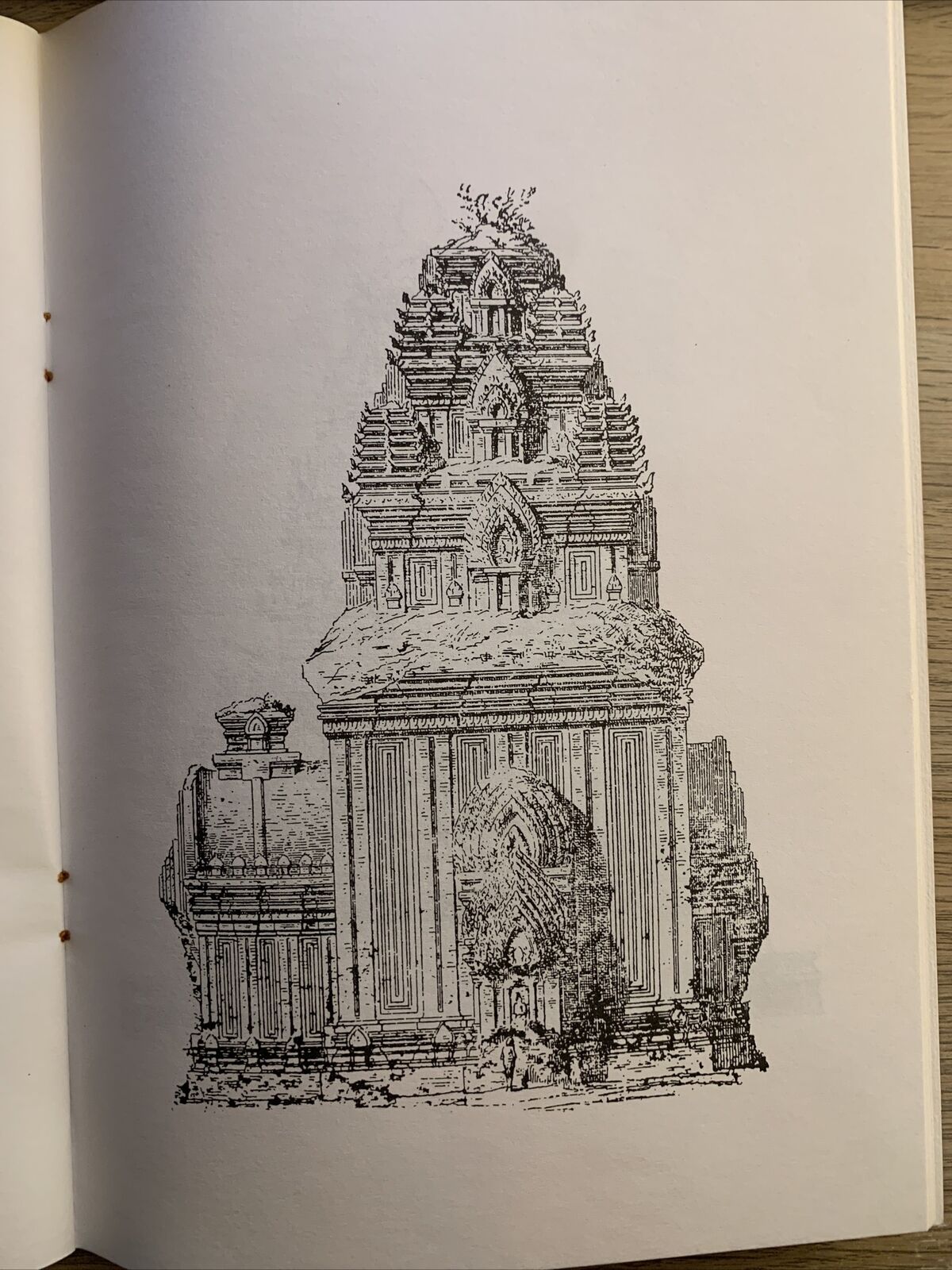 Architettura in Vietnam..brevi cenni di storia nel suo contesto culturale. Lala