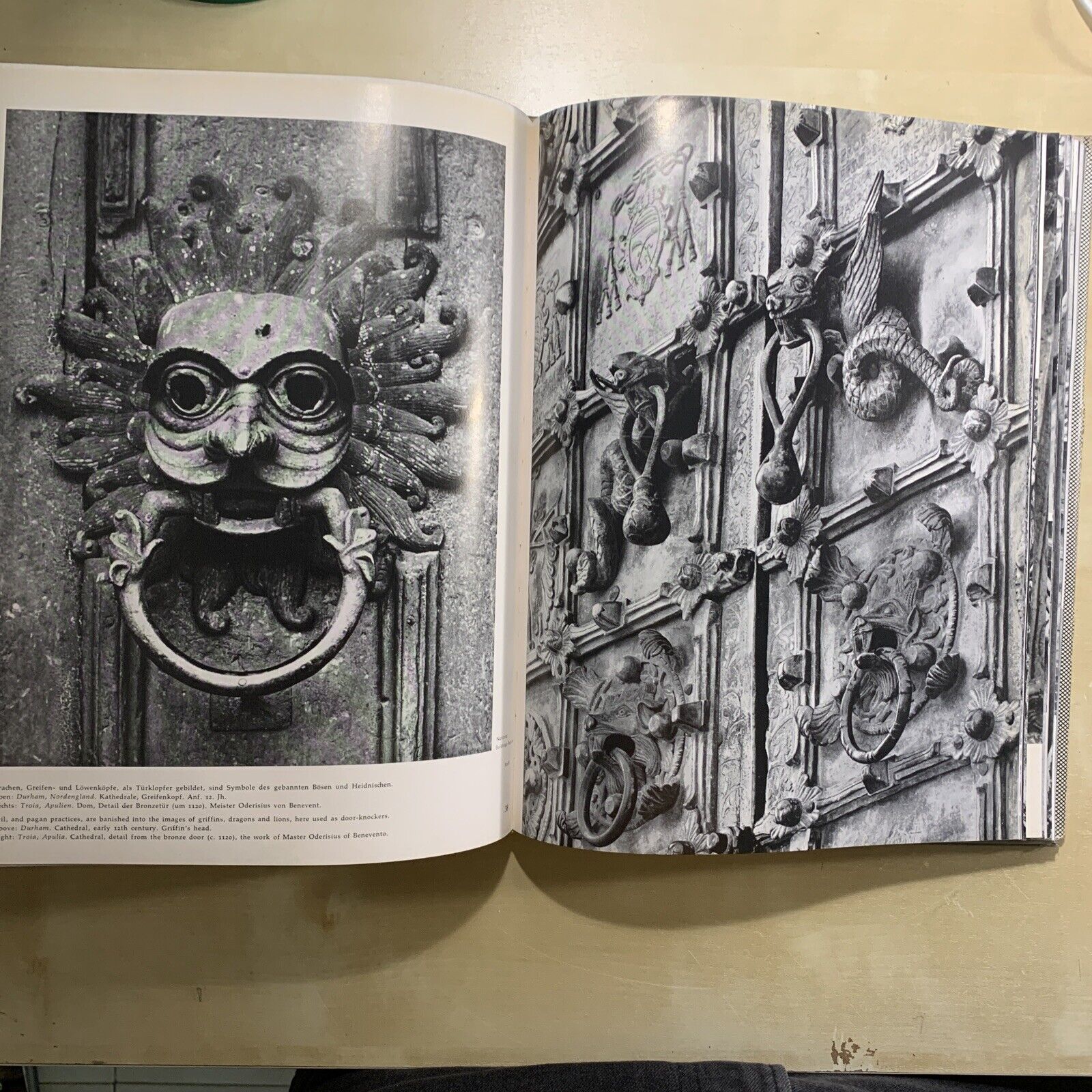 ROMANESQUE SCULPTURE - Harald Busch, Lohse. Batsford ltd 1962 #