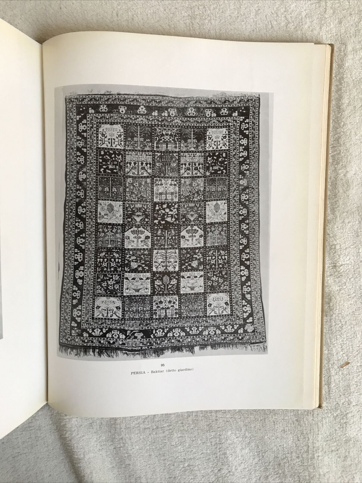 IL TAPPETO ORIENTALE, Michele Campana, edizione Libri Artistici.