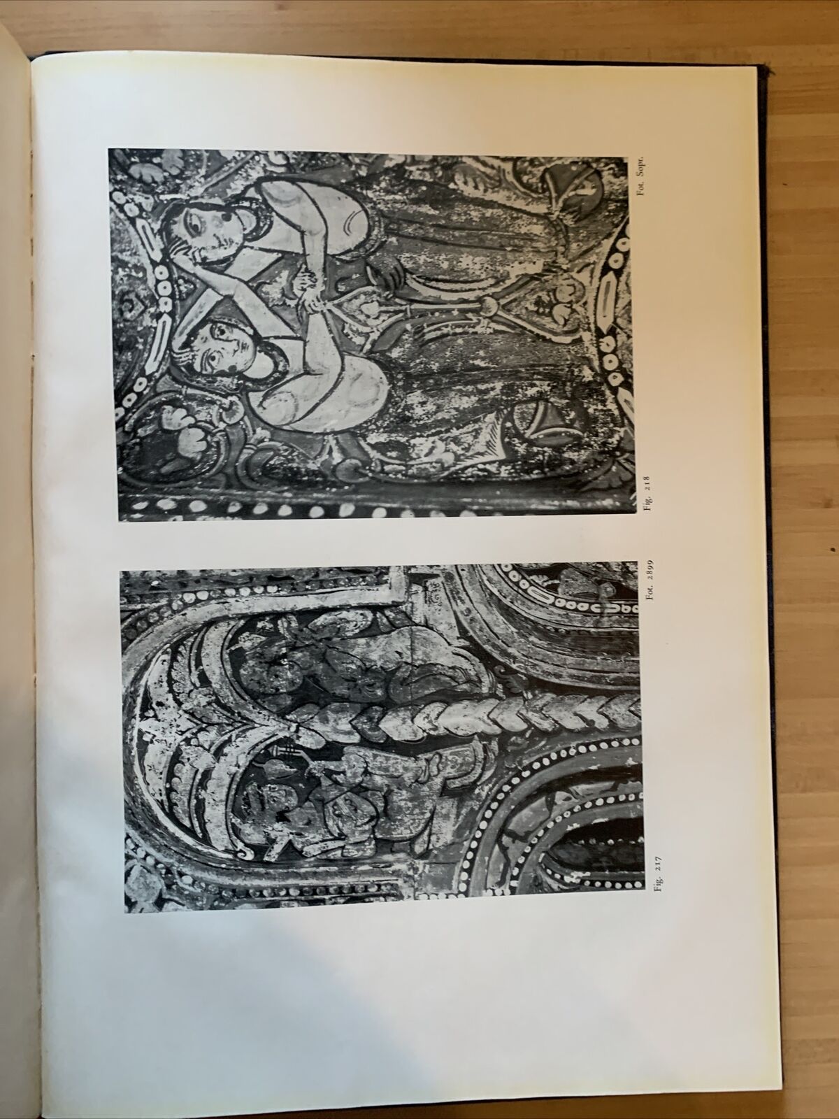 Le pitture musulmane al soffitto della cappella Palatina in Palermo. Monneret