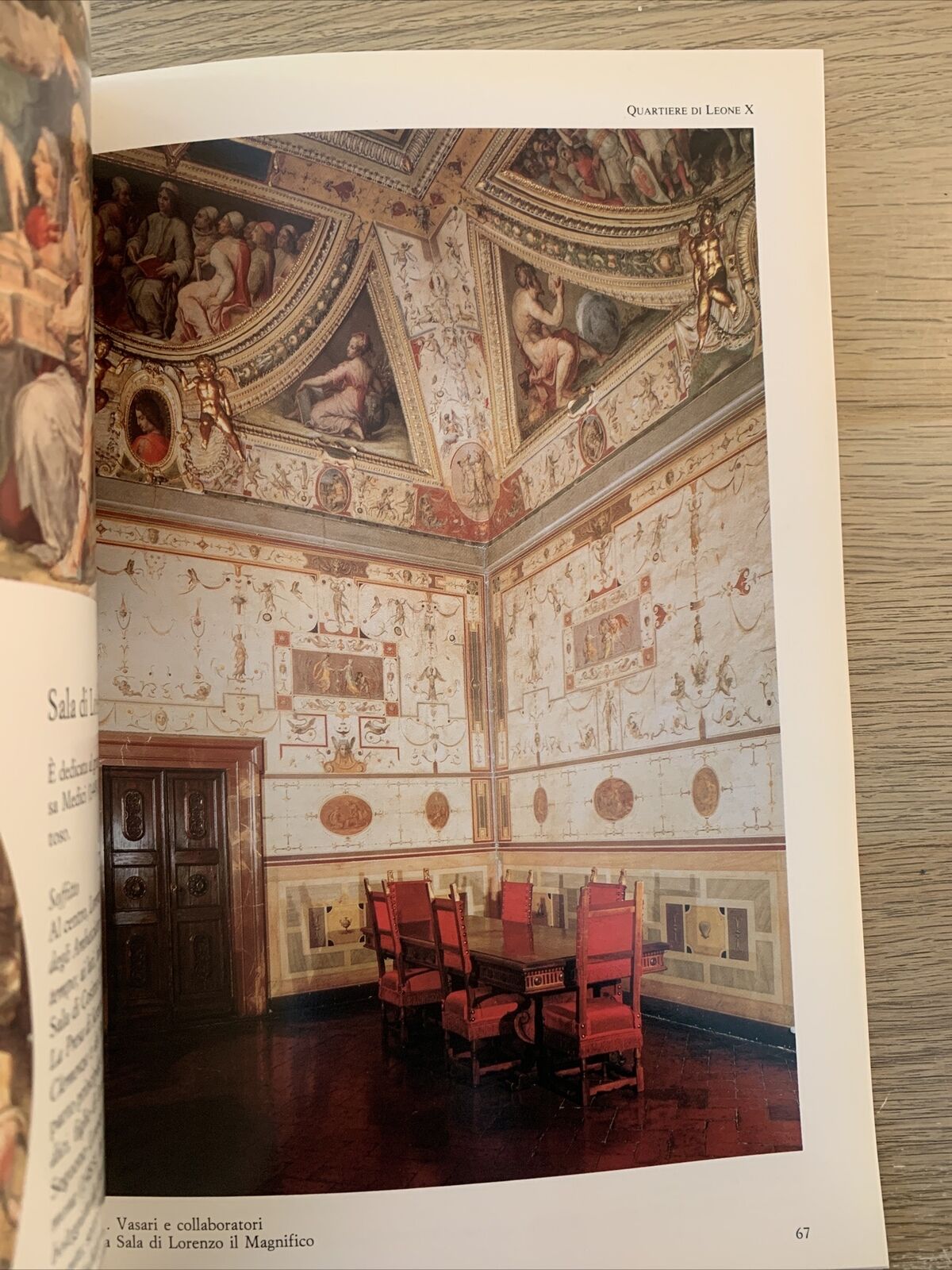 Palazzo vecchio. Guida alla fabbrica ai quartieri e alle collezioni. Scala 1995