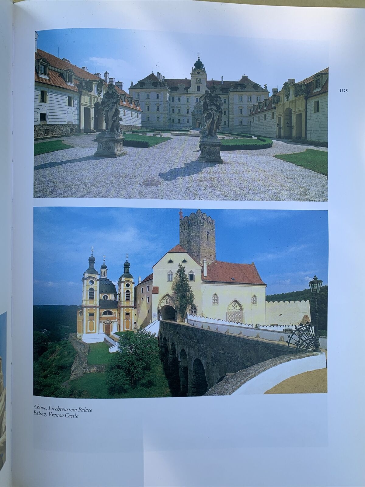THE BAROQUE IN CENTRAL EUROPE - PLACES, ARCHITECTURE AND ART. MARSILIO 1992 #
