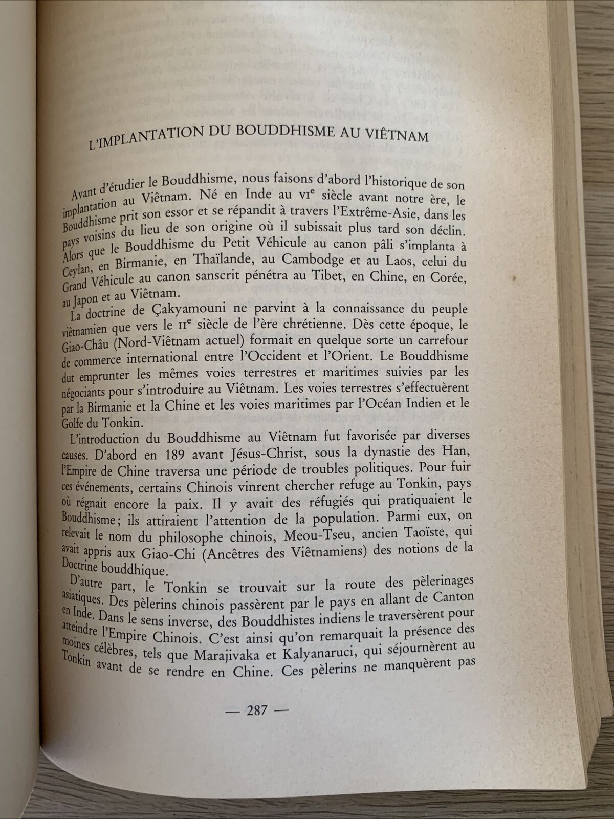 LA TRADITION RELIGIEUSE SPIRITUELLE ET SOCIALE AU VIETNAM. Joseph Nguyen 1981 #