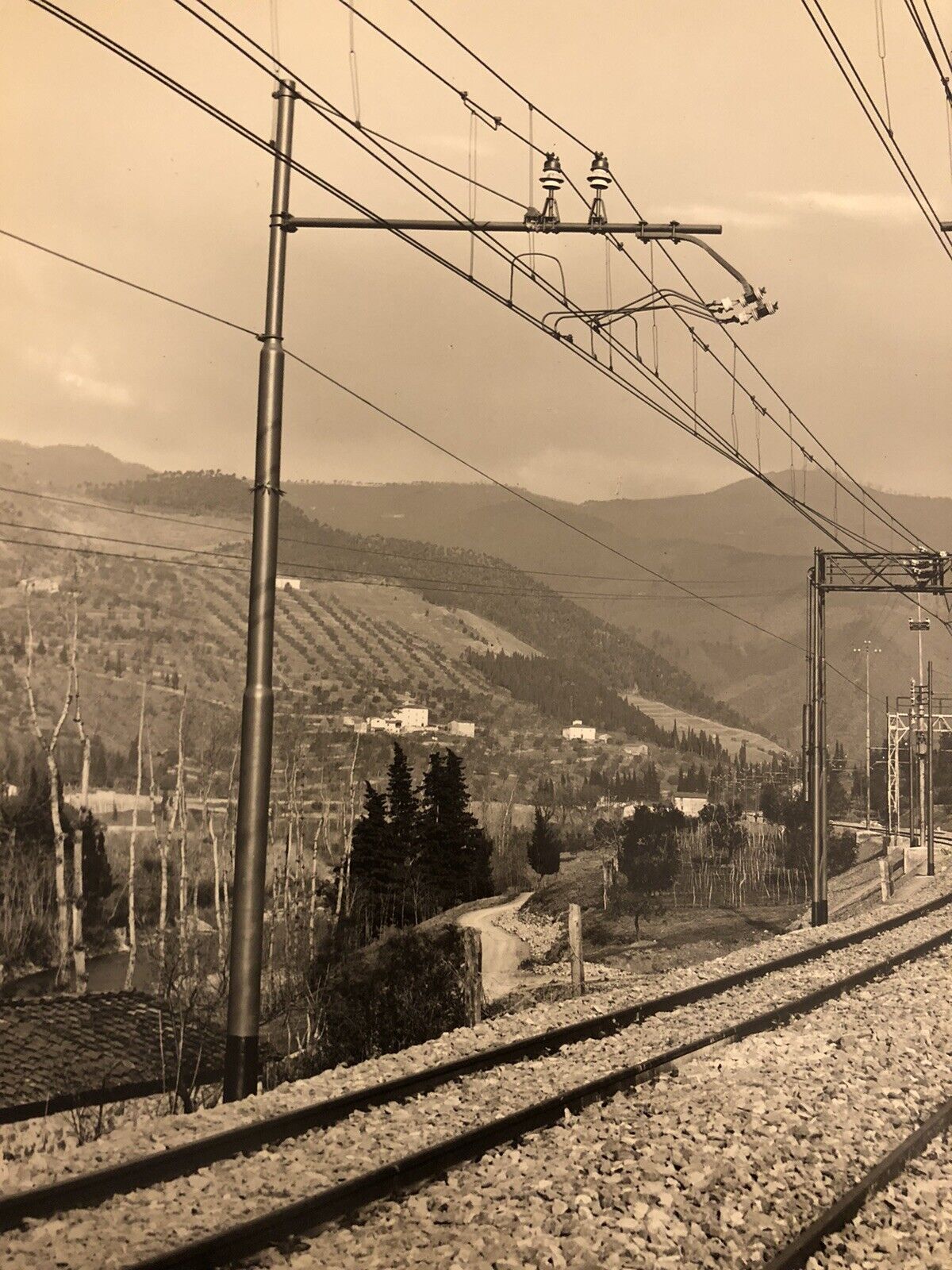 FERROVIE fotografia antica (linea Bologna Firenze ?) Animata 2 persone al lavoro