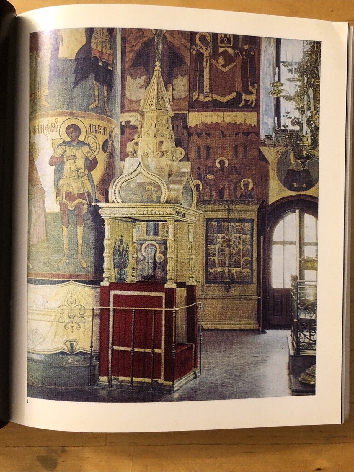 EL KREMLIN monumentos Historicos y obras de arte, Editorial Progreso Moscu 1968