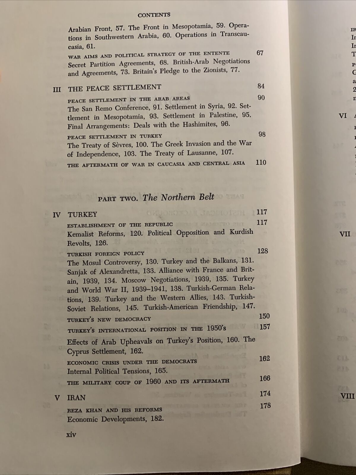 The middle east in world affairs - George Lenczowski. Cornell University 1962