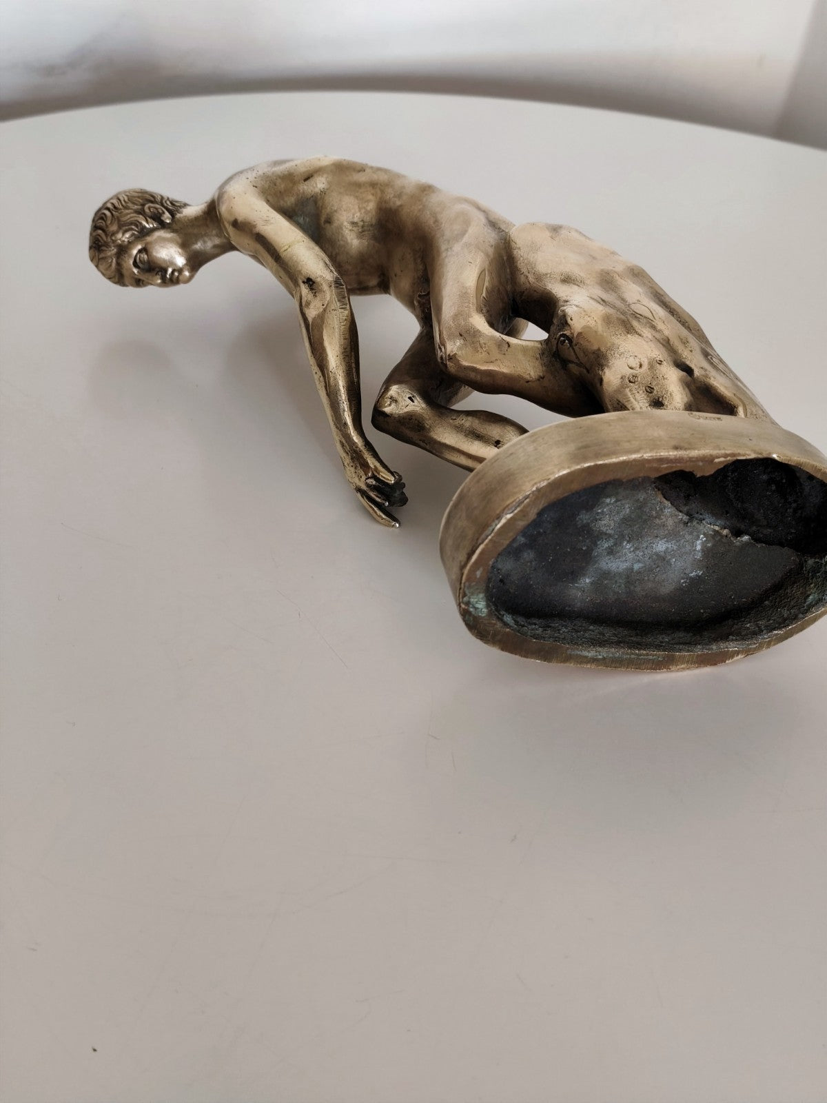 Statuetta scultura - Discobolo - Ottone dorato. Arte classica