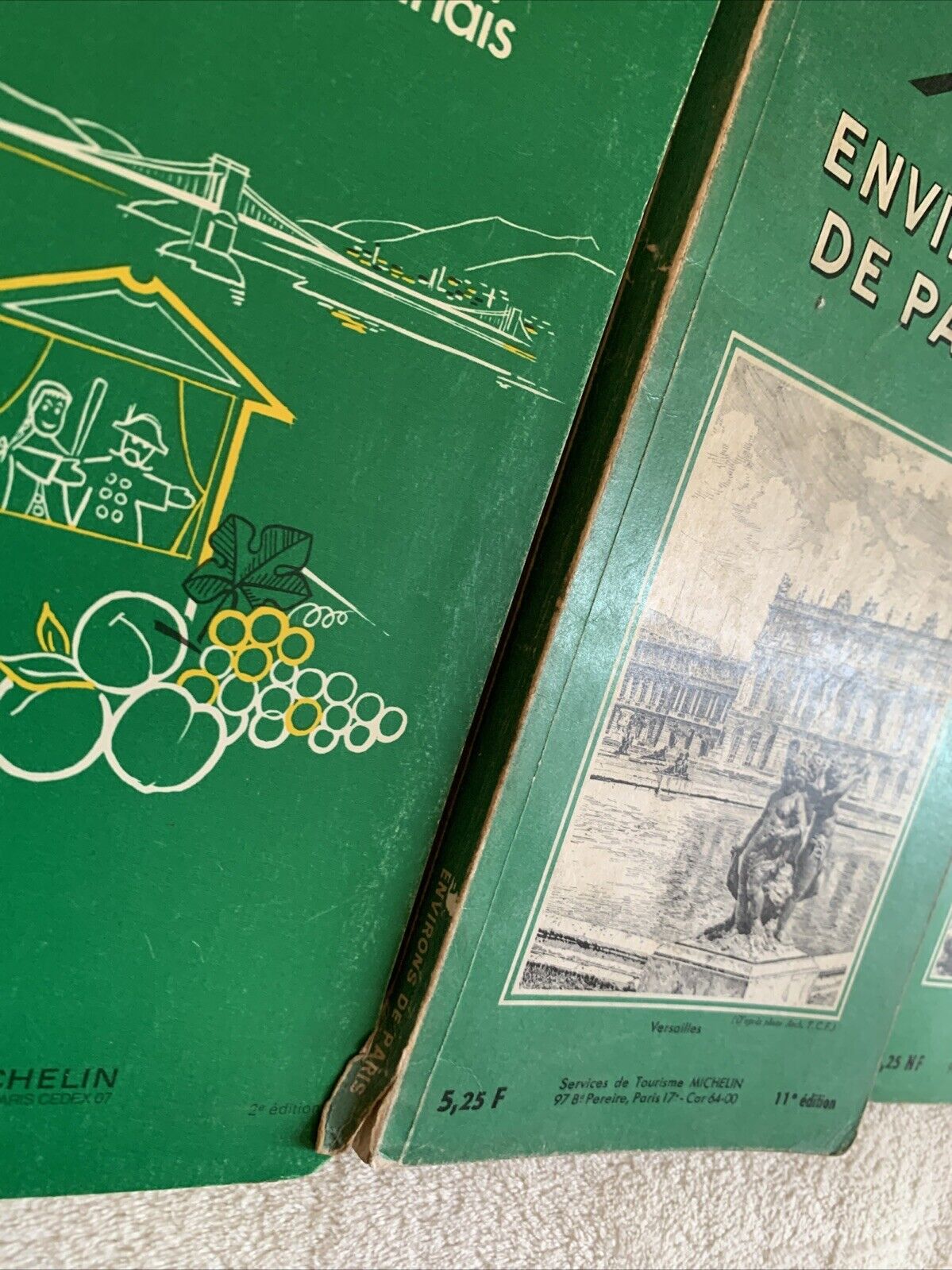 Guide du Pneu Michelin. PARIS ALPES PROVENCE PYRENEES VOSGES VALLES DU RHONE