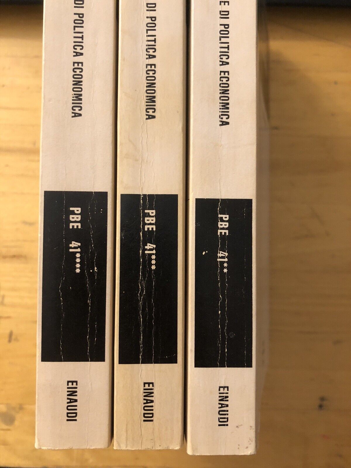 Manuale di politica economica, Francesco Forte - Einaudi 1975. 3 volumi