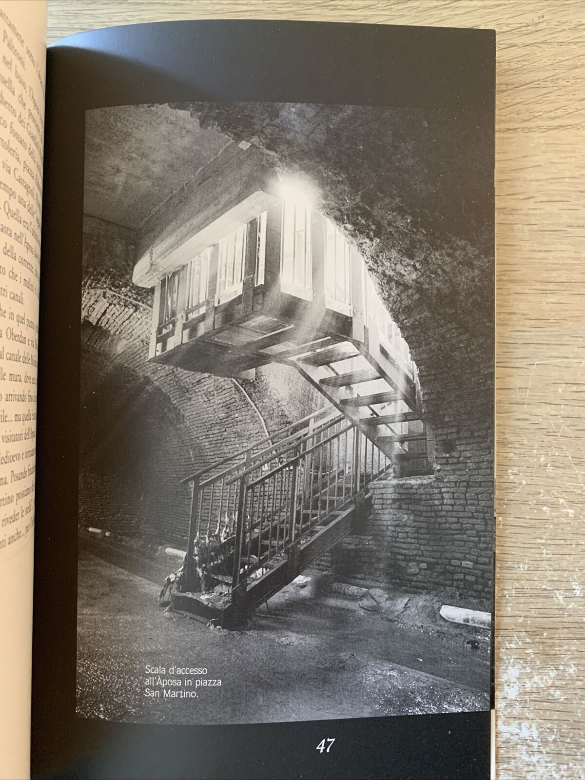 Aposa  - antica acqua di Bologna. Tiziano Costa storie bolognesi. Costa ed. 2008