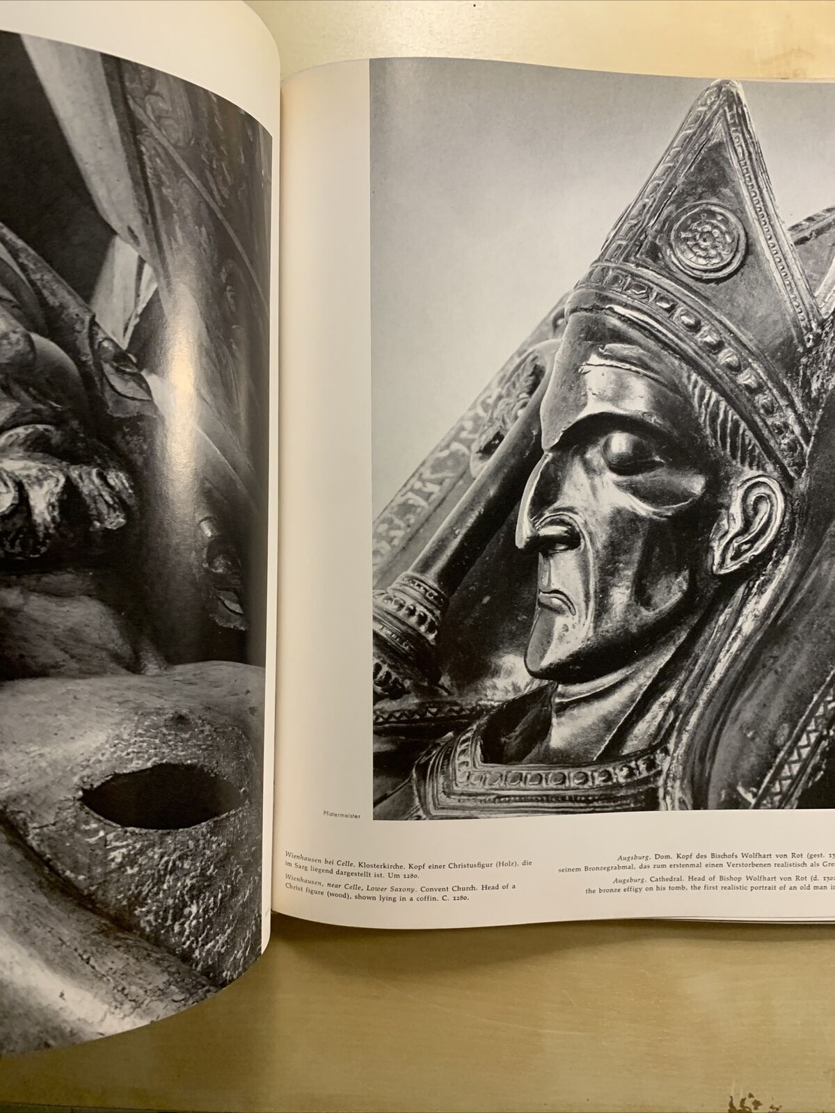 GOTHIC SCULPTURE - Harald Busch, Lohse. Batsford ltd 1963 #