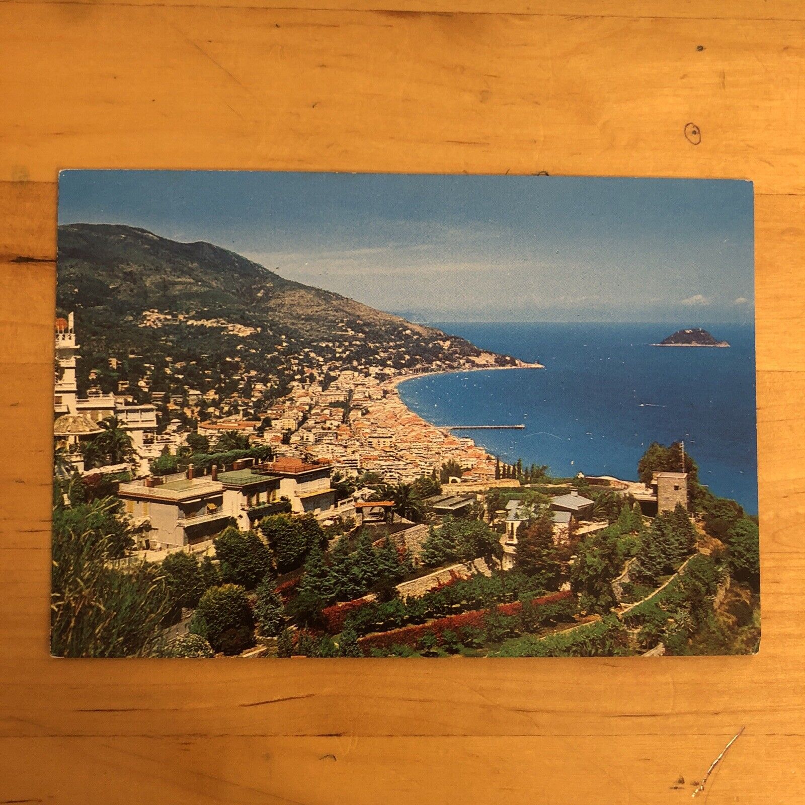CARTOLINA - ALASSIO, VIAGGIATA 1983