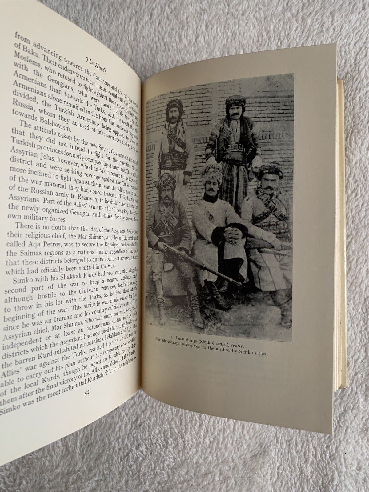 THE KURDS an historical and political study - Hassan Arfa 1968
