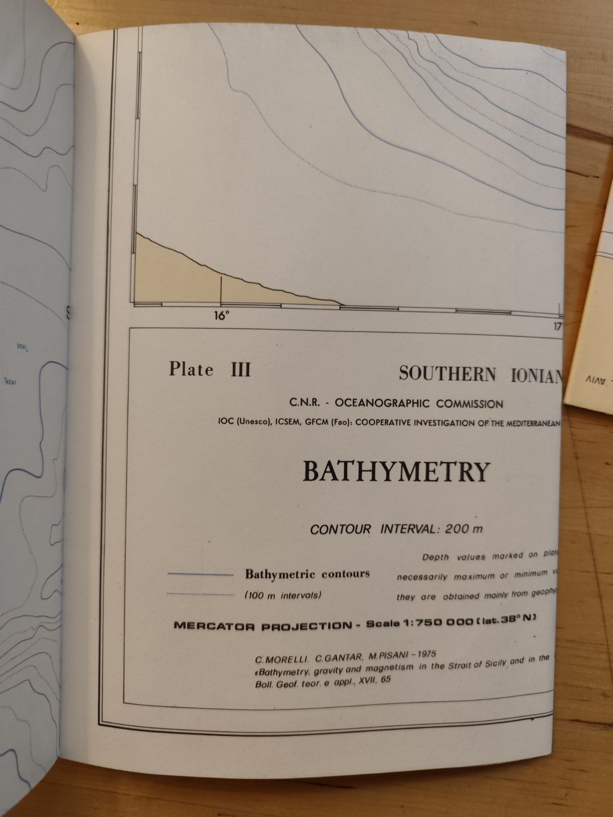 Cartografie geologia tettonica geofisica batimetria Italia, 27 ampie cartografie