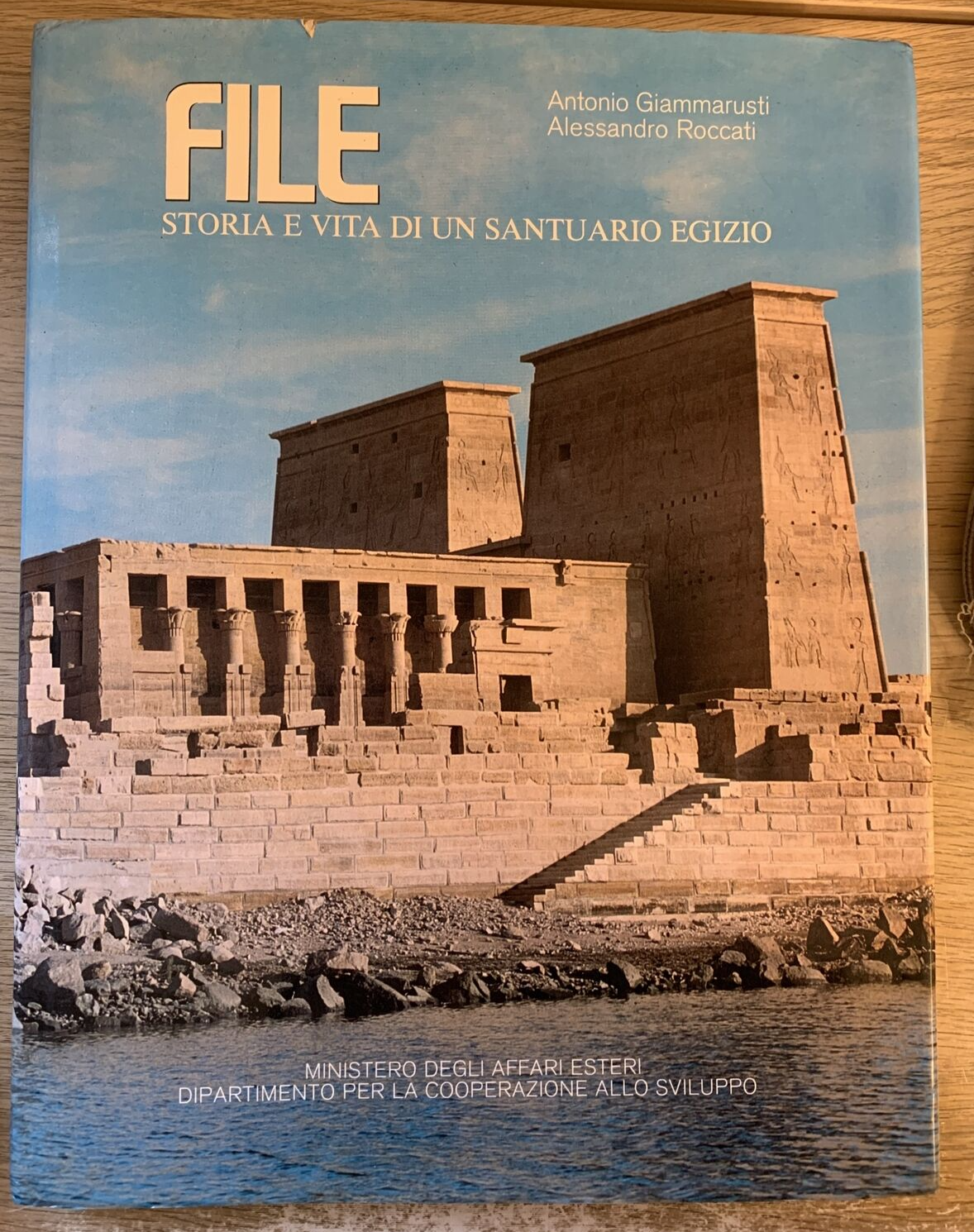 FILE - STORIA E VITA DI UN SANTUARIO EGIZIO. GIAMMARUSTI, ROCCATI 1980
