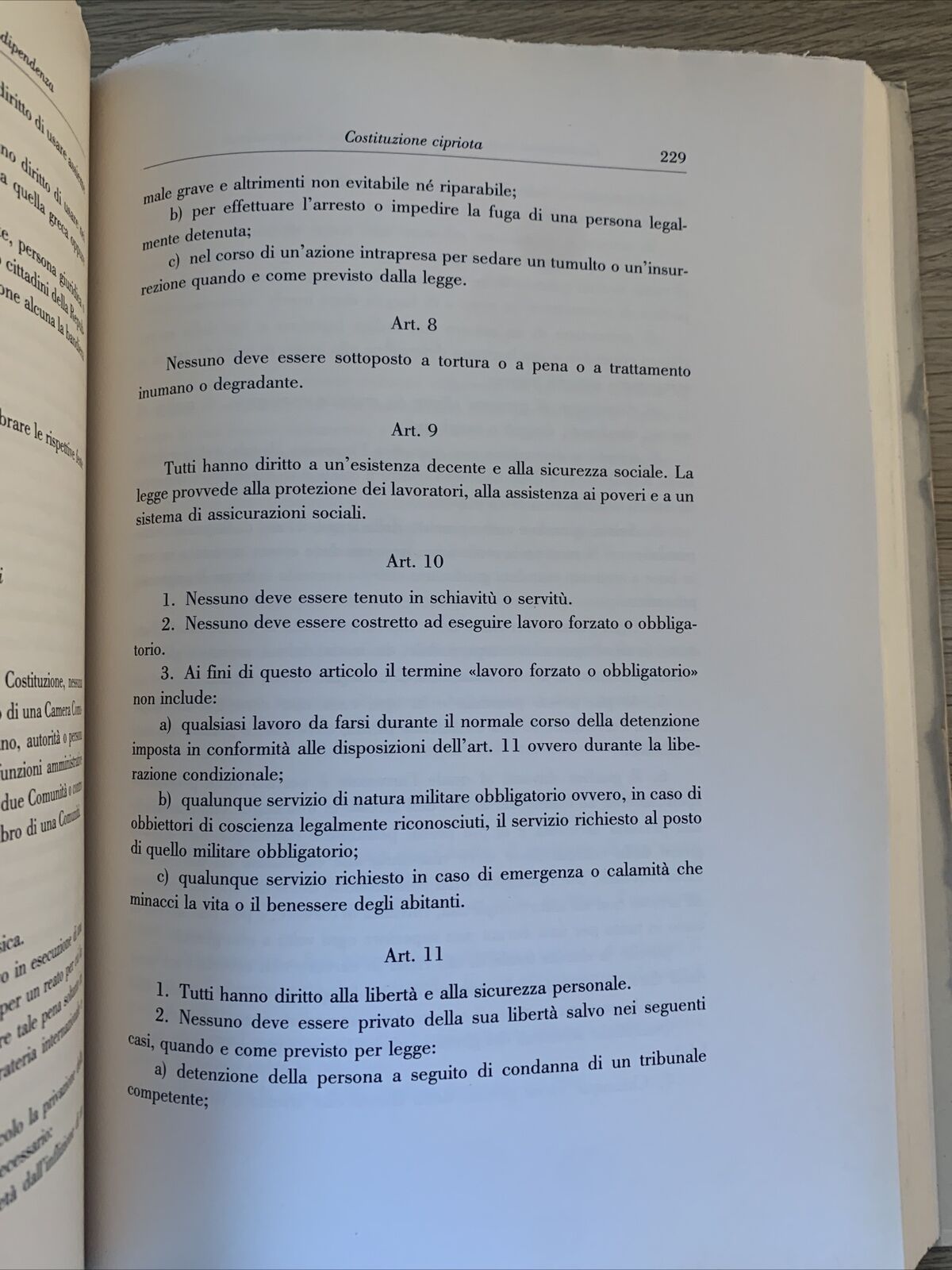 COSTITUZIONE INTERNAZIONALMENTE OTTRIATA E INDIPENDENZA. Cipro. Ermanno Cabiaia